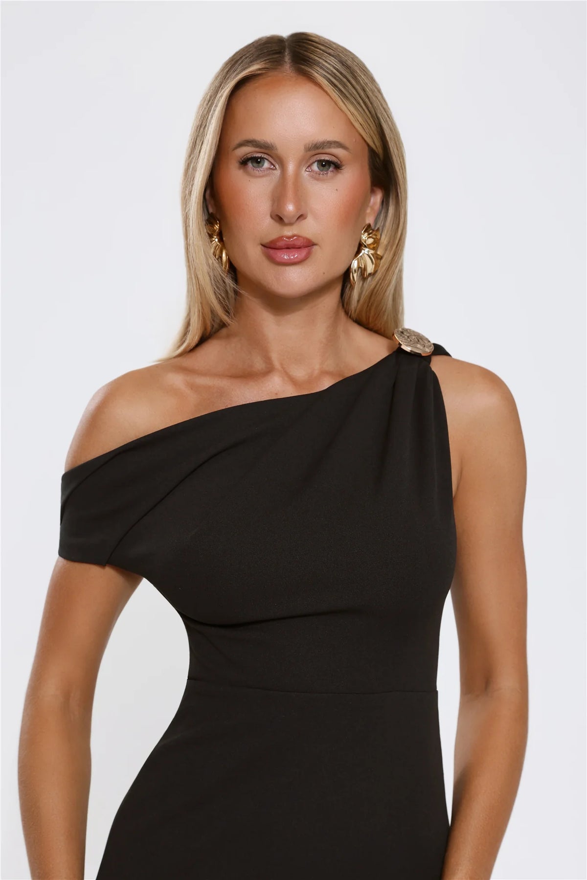 Downtown Alley Off Shoulder Midi Dress Black