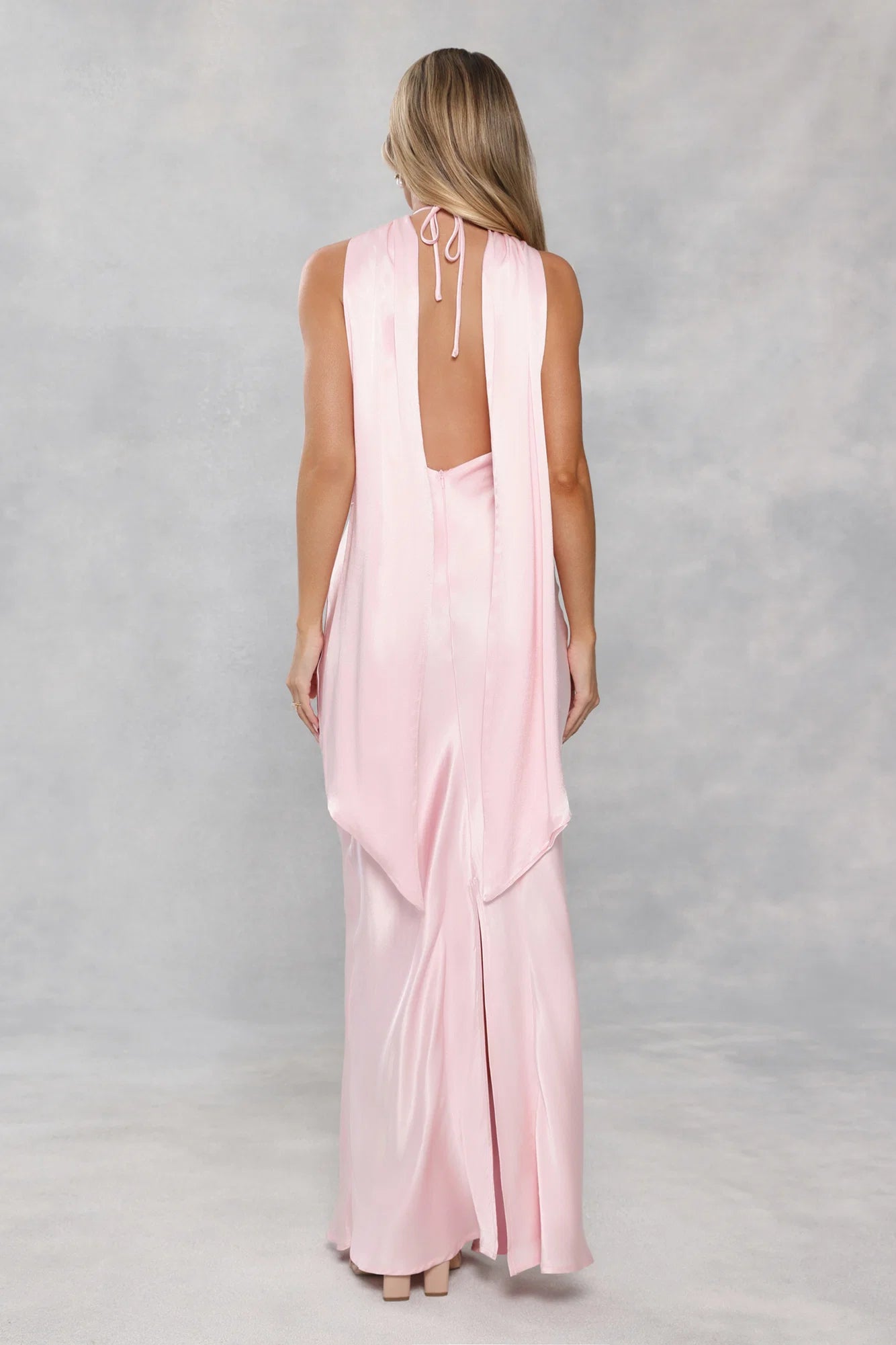 The Vivia Halter Satin Maxi Dress Light Pink