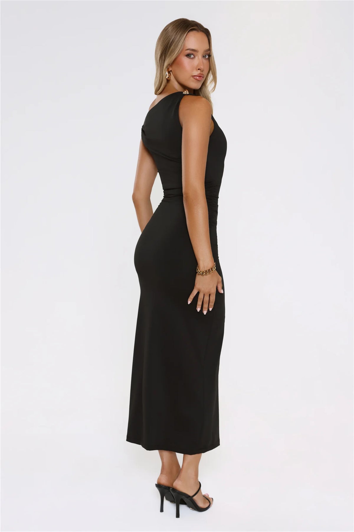 Chic Dreams Await Off Shoulder Maxi Dress Black